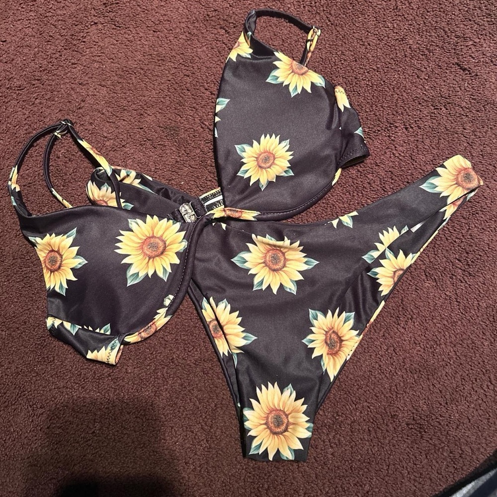 SHEIN Floral Bikini with Sunflower Design